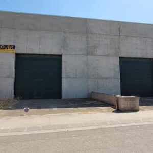 Nau de 880m2 en VENDA a Bellvís.