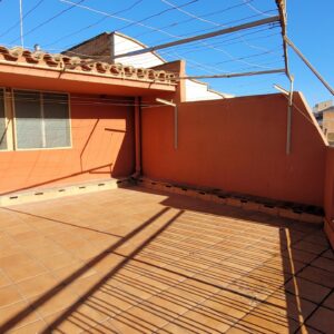 Casa espaiosa al centre de Mollerussa amb terrassa en VENTA
