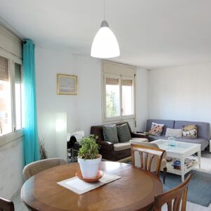 Tres dormitoris, molta llum amb grans vistes.