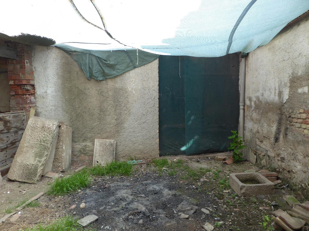 063679800_d41a105aba4e1464154ae89866281a93