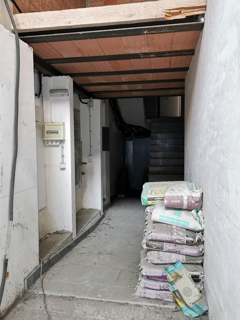 071752800_05fc90829deef22a0ddbb408a5073f19