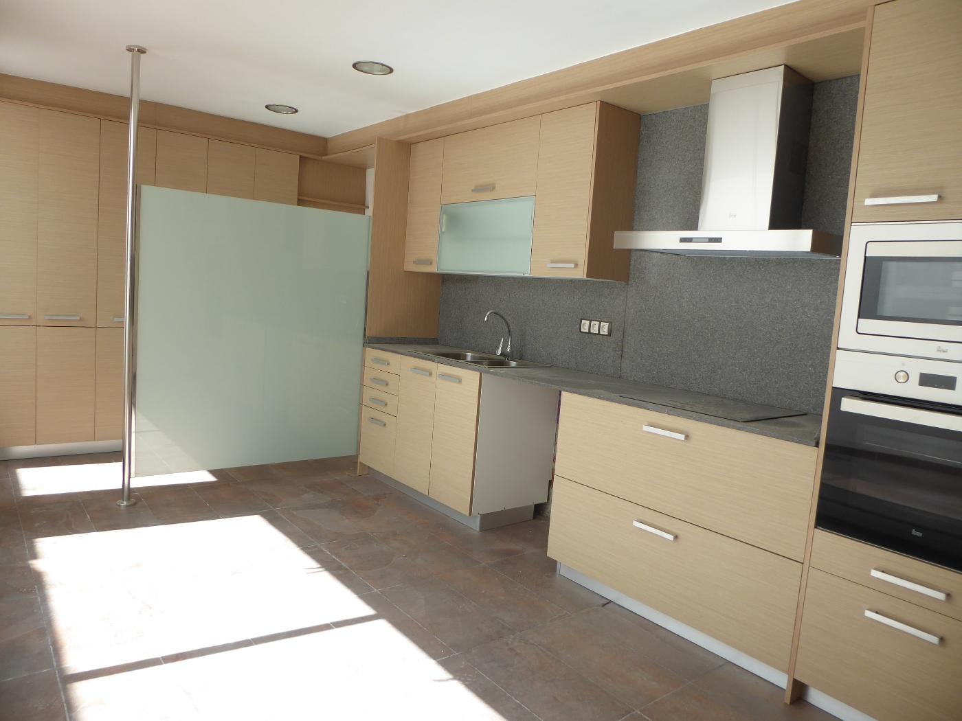 079286200_14402f8d546dfeaa3fd6b09afea23789