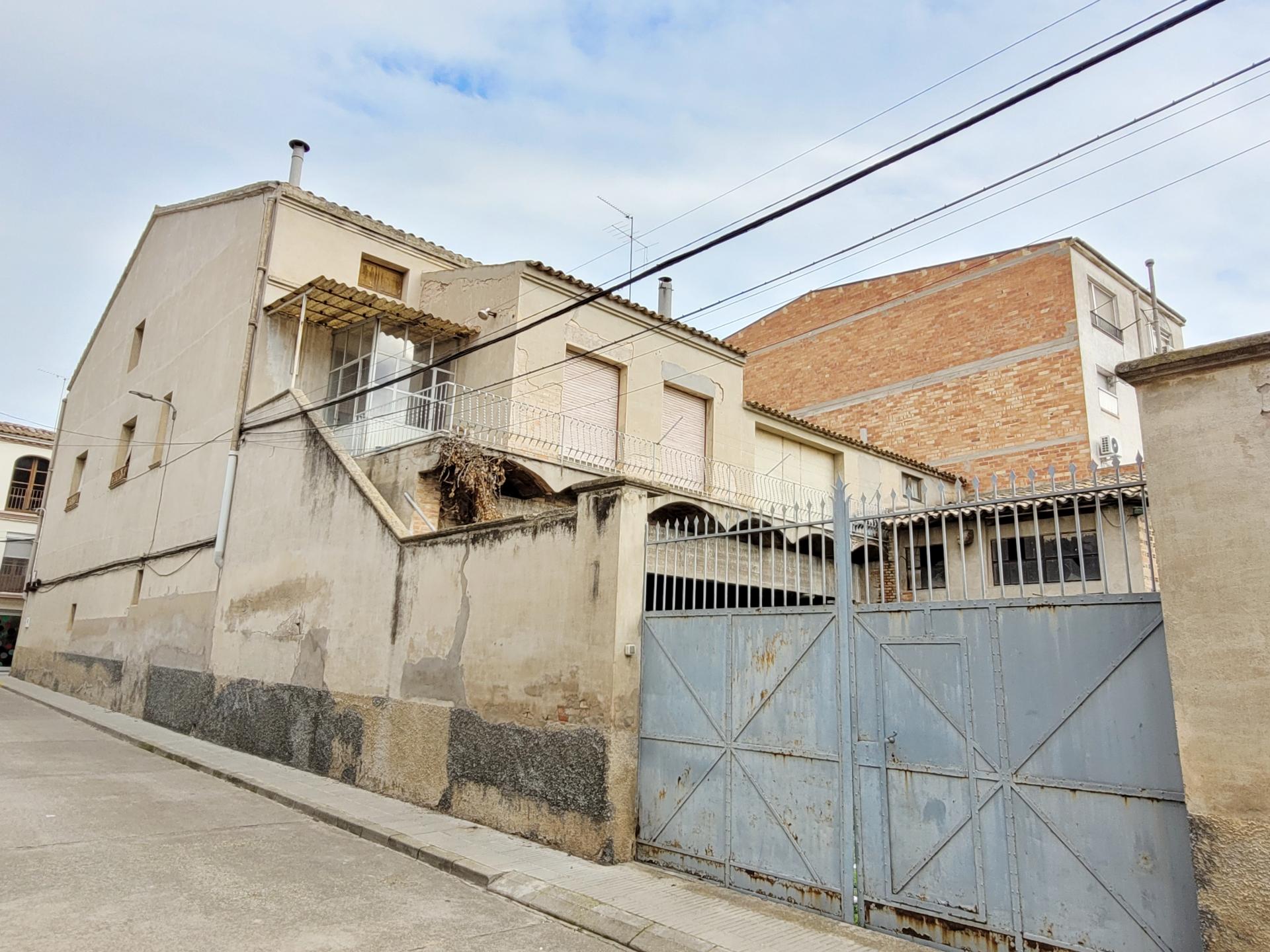 365570_c9fbdda04a3da6ec11da99028d484632