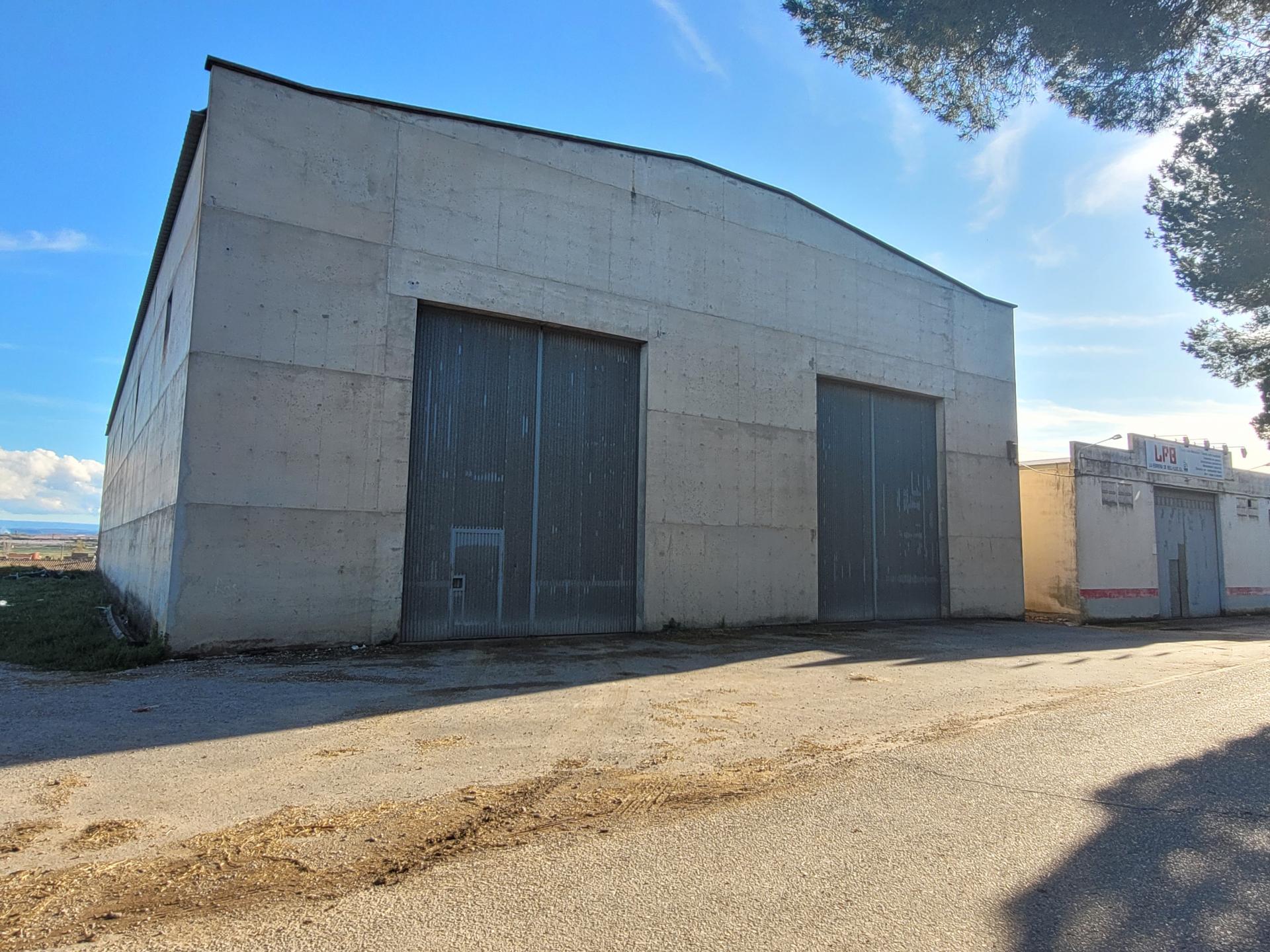 371452_d7be77cd80335a664fe88c2f7385549c