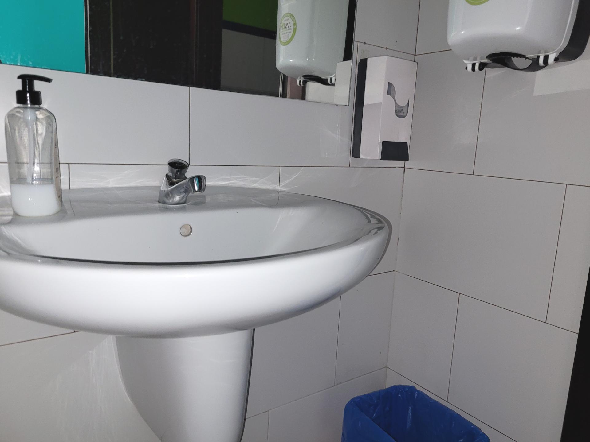 380243_b98a5cc531111051557887a6712636eb