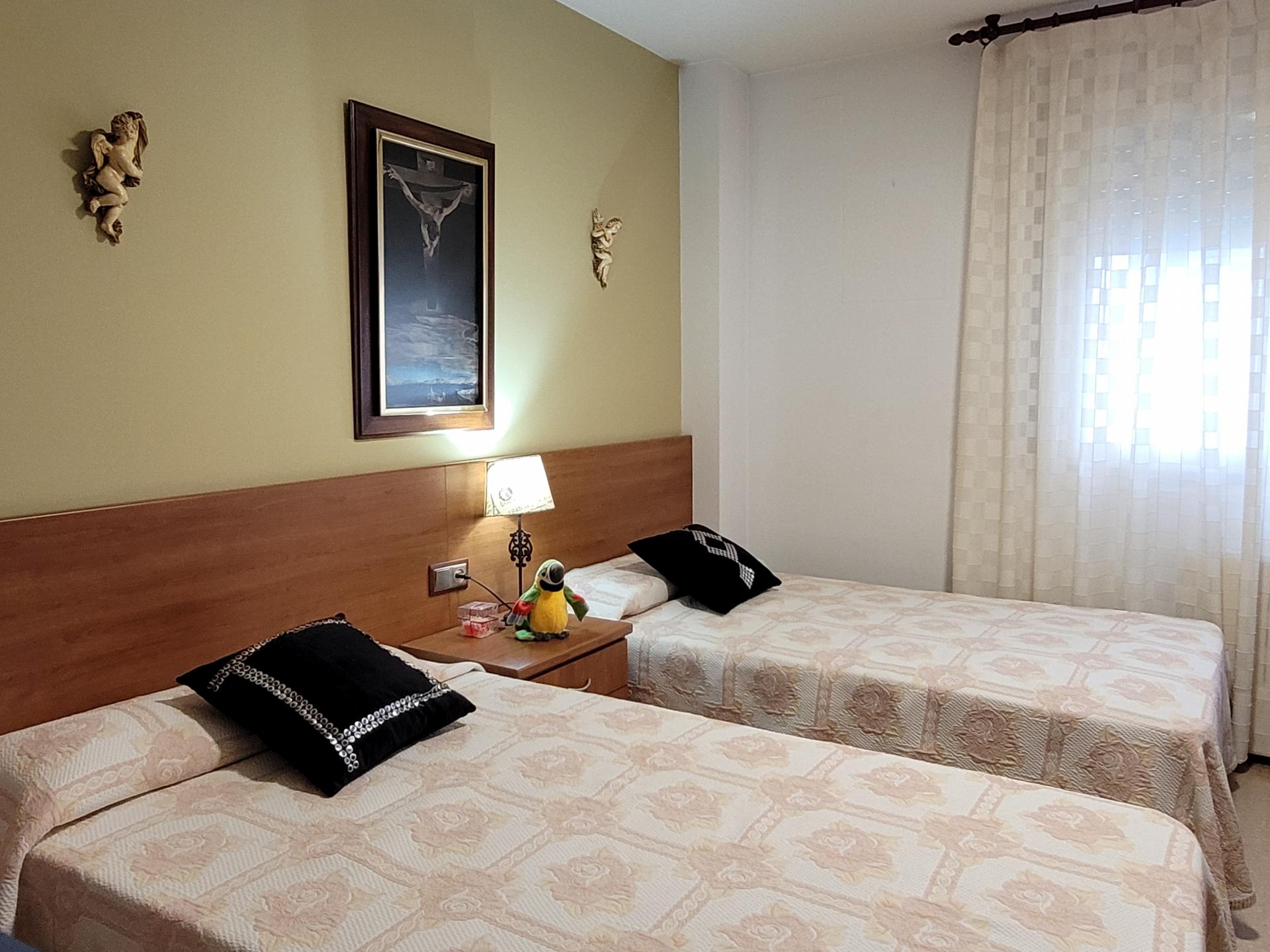 381257_13009d259d449af015c7e34bf00b264c