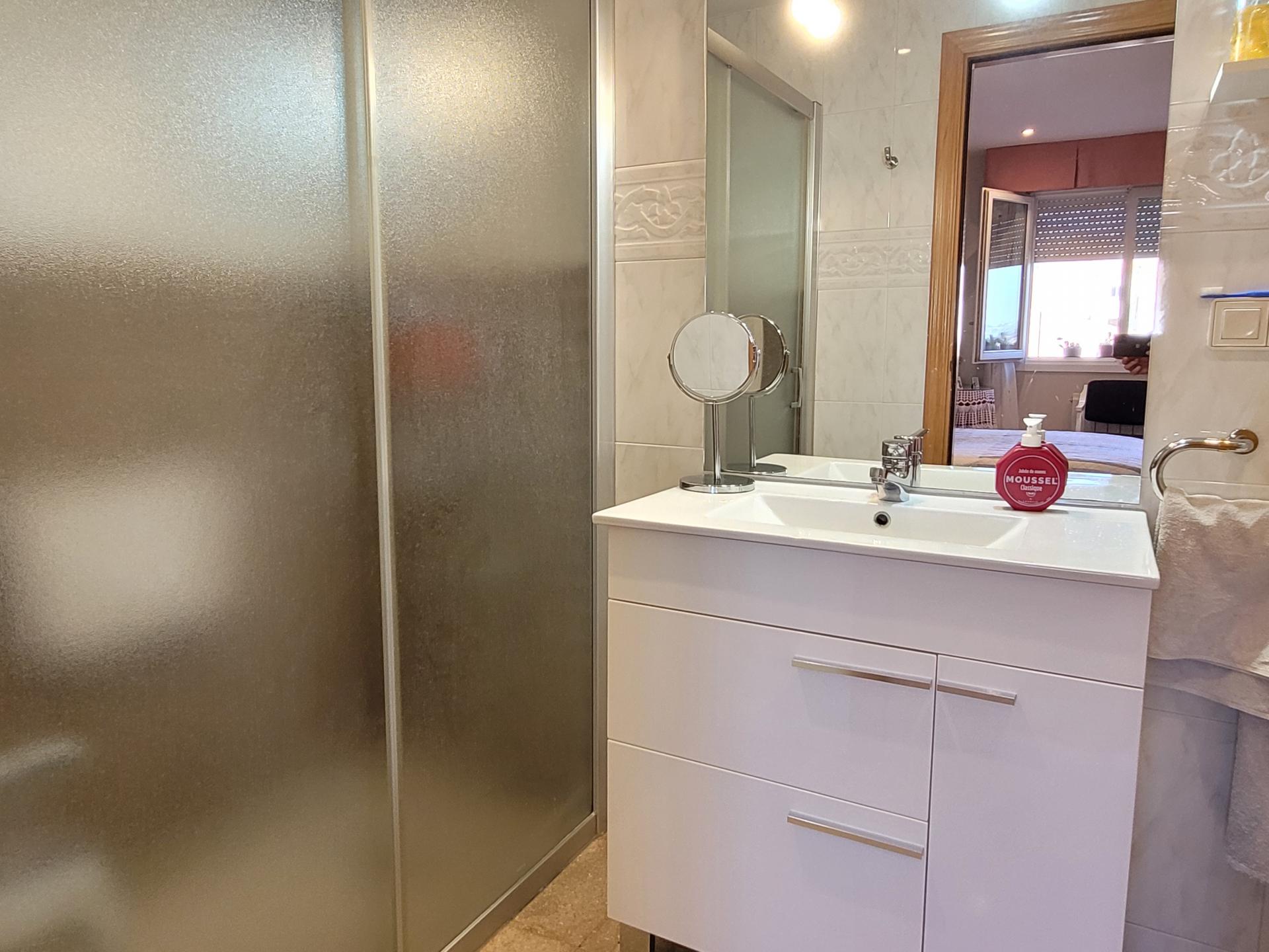 381257_403211d538ab76ed3e44508e62e0cb67