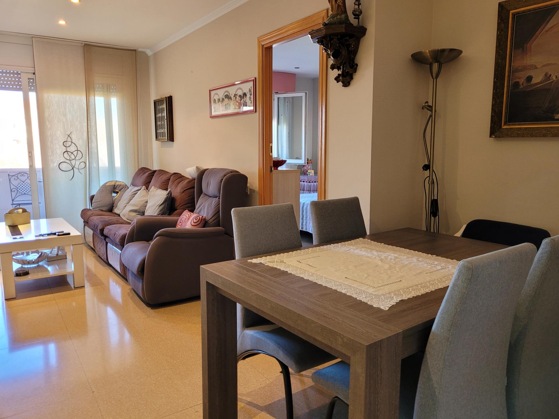 381257_9ec16efd72aa32a1f64e273969575dbb